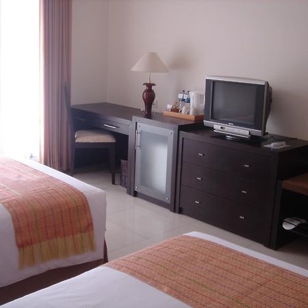 Hotel Town House Bukit Damai Indah Balikpapan  Zewnętrze zdjęcie
